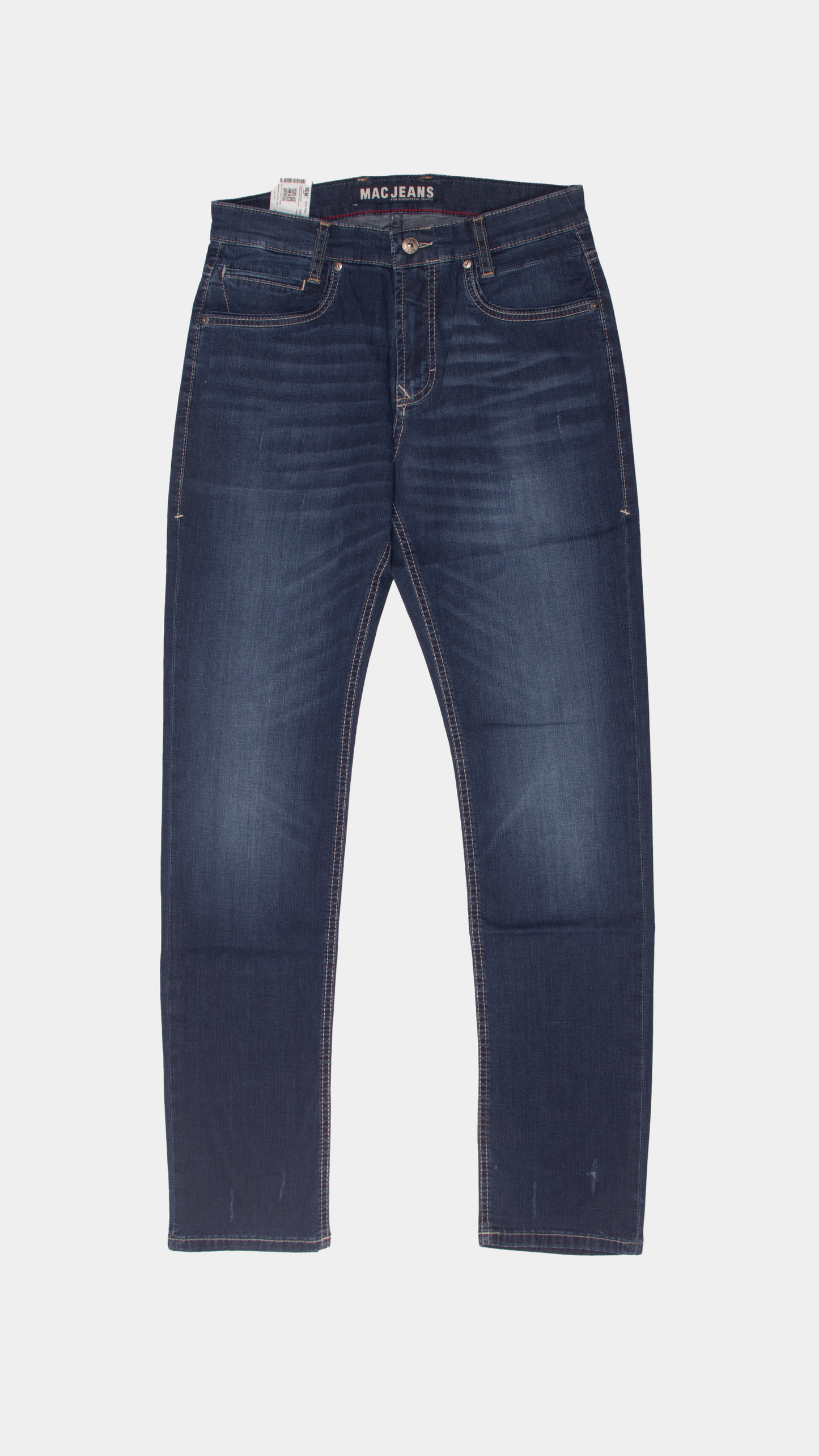 Mac Jeans Arne Pipe Slim jeans made of summery lightweight denim.